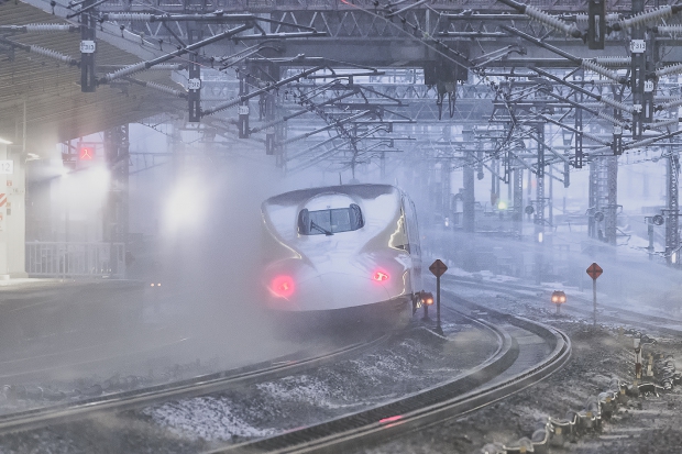 新幹線と融雪機